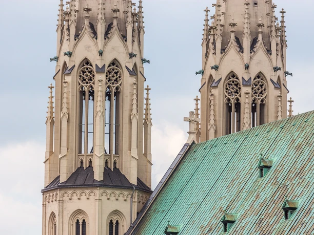 Detailed view of the impressive twin towers of St. Peter's Church in Görlitz.