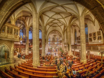 k-St. Marien innen - Sandro Schneider.jpg