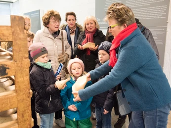 Werksführung für die ganze Familie im UNESCO-Welterbe Fagus-Werk