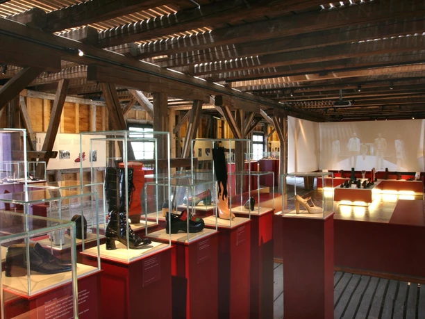Ausstellung zu Firmengeschichte und Architektur im UNESCO-Welterbe Fagus-Werk