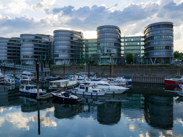 Five Boats im Duisburger Innenhafen, Duisburg Five Boats im Duisburger Innenhafen, Duisburg