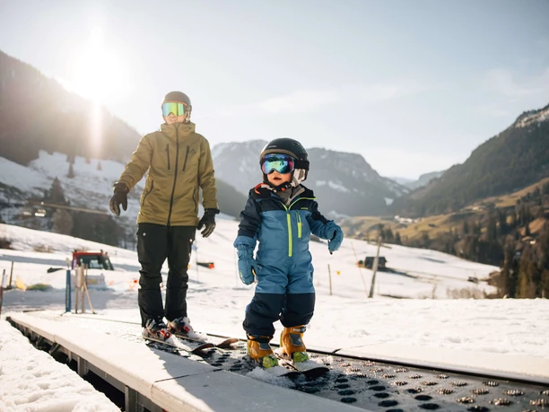 Tapis roulant au Snow Kids Village