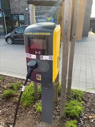 E-Ladestation Edeka Parkplatz