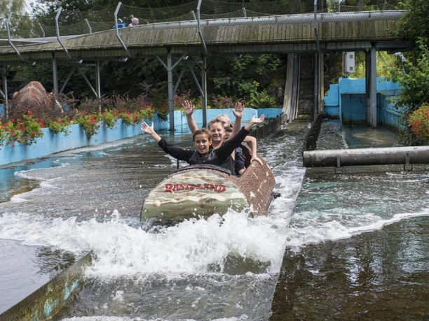 Wildwasserbahn Wildwasserbahn im Rasti-Land