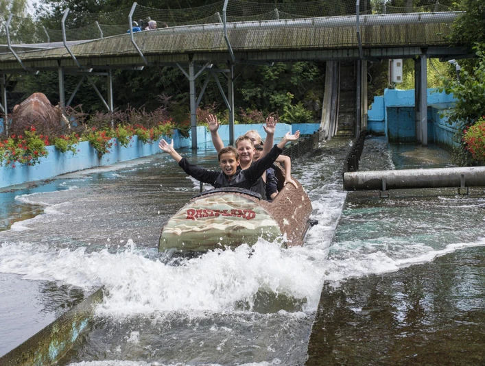 Wildwasserbahn Wildwasserbahn im Rasti-Land