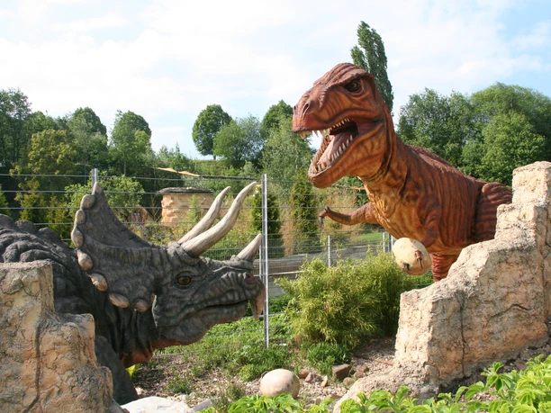 Im Reich des T-Rex Dinosaurier im Reich des T-Rex im Rasti-Land