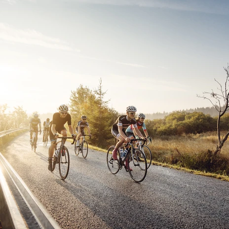 Die Strecke des Stoneman Miriquidi Road führt auf Asphaltstraßen entlang. | Foto: Felix Meyer