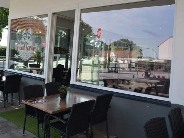 Kurt's Food Corner Terrasse Kurt's Food Corner Terrasse