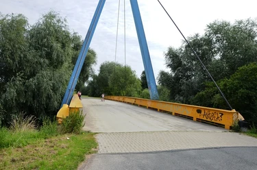 Brücke zur Insel im Salzgittersee