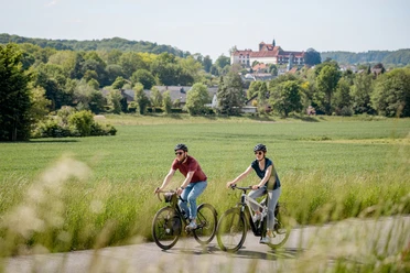Blick von Glane zum Schloss Iburg (Foto: Christoph Steinweg)