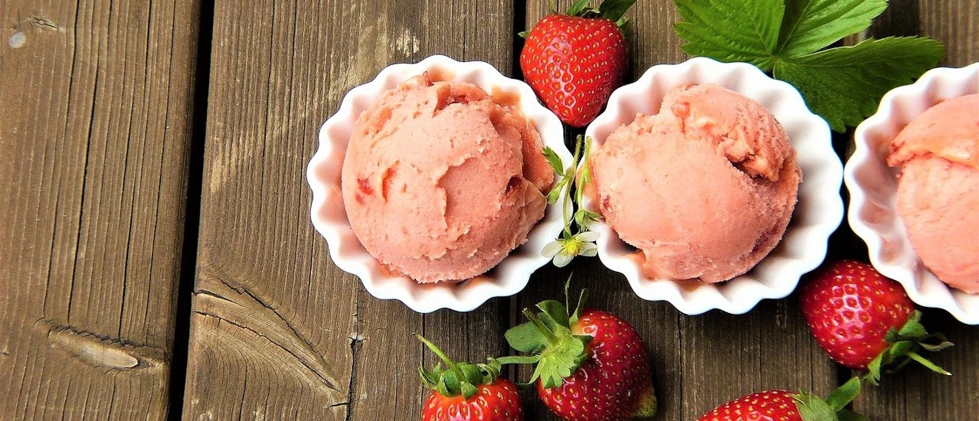 strawberry-ice-cream-2239377_1280.jpg