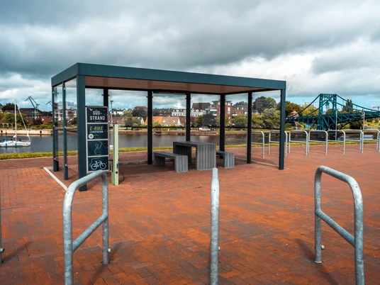 Fahrrad-Servicestation am Südstrand