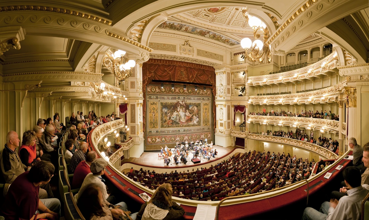 © Sylvio Dittrich_Semperoper © Sylvio Dittrich_Semperoper