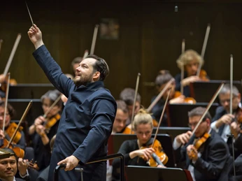 28.-31.12.2017, Gewandhaus zu Leipzig, Gewandhausorchester, Andris Nelsons © Gert Mothes Veröffentlichung honorarpflichtig 28.-31.12.2017, Gewandhaus zu Leipzig, Gewandhausorchester, Andris Nelsons © Gert Mothes Veröffentlichung honorarpflichtig 28-31.12.2017, Gewandhaus zu Leipzig, Gewandhaus Orchestra, Andris Nelsons Gert Mothes Publication subject to a fee 28.-31. prosince 2017, Gewandhaus zu Leipzig, Gewandhaus Orchestra, Andris Nelsons Gert Mothes Publikace podléhá poplatku 28-31 grudnia 2017, Gewandhaus zu Leipzig, Orkiestra Gewandhaus, Andris Nelsons Gert Mothes Publikacja podlega opłacie 28-31 december 2017, Gewandhaus zu Leipzig, Gewandhausorkest, Andris Nelsons Gert Mothes Publicatie tegen betaling 28-31 dicembre 2017, Gewandhaus zu Leipzig, Orchestra del Gewandhaus, Andris Nelsons Gert Mothes Pubblicazione a pagamento
