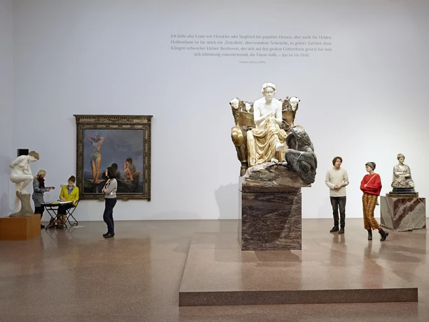 MdbK, Visitors in the exhibition, Max Klinger