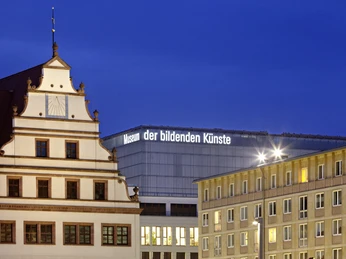 Museum der bildenden Künste Leipzig_Außenansicht Marktplatz_1.jpg