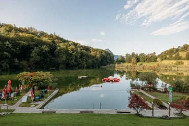 ringgenberg-burgseeli-sommer-morgenstimmung-see.jpg