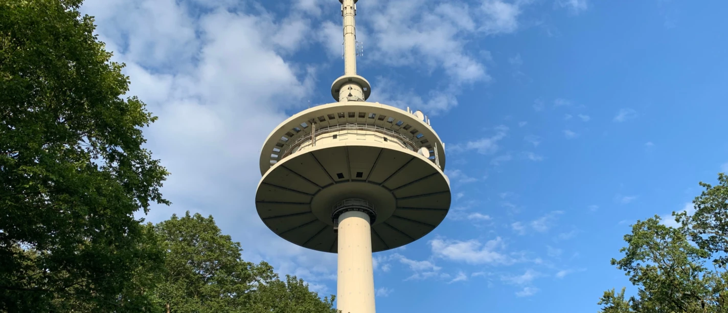 Fernsehturm mit Aussichtsplattform auf dem Jakobsberg in Porta Westfalica Fernsehturm mit Aussichtsplattform auf dem Jakobsberg in Porta Westfalica