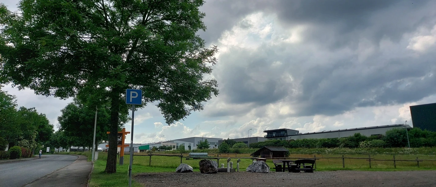 Original Wanderparkplatz Rattlar Copyright Tourist-Information Willingen CC BY-SA.jpg
