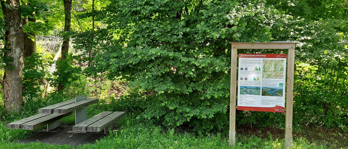 Original Wanderparkplatz Schneeberg Copyright Tourist-Information Willingen CC BY-SA.jpg