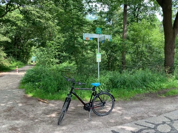 fahrrad-knotenpunkt-weg.jpg