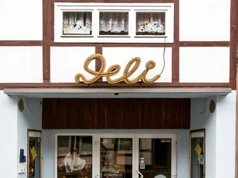 Eingang_NeuDeli Eingang_NeuDeli