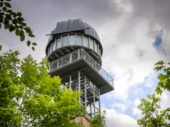 Gelber Turm am Galgenberg Gelber Turm am Galgenberg als Teil des Hi-Rings