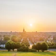 Blick auf das UNESCO-Welterbe in Hildesheim Blick auf das UNESCO-Welterbe in Hildesheim mit Sonnenuntergang