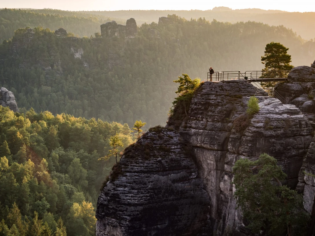 Bastei_bei_Sonnenuntergang_c_Francois-Thierens_P9040040.jpg Bastei bei Sonnenuntergang