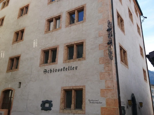 Altes Stockalperhaus Aussenaufnahme des Alten StockalperhausesExterior view of the old Stockalper houseVue extérieure de l'ancienne maison Stockalper