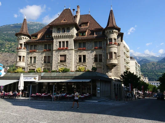 Perrighaus Aussenaufnahme des PerrighausesExterior view of the Perrig HouseVue extérieure de la maison Perrig