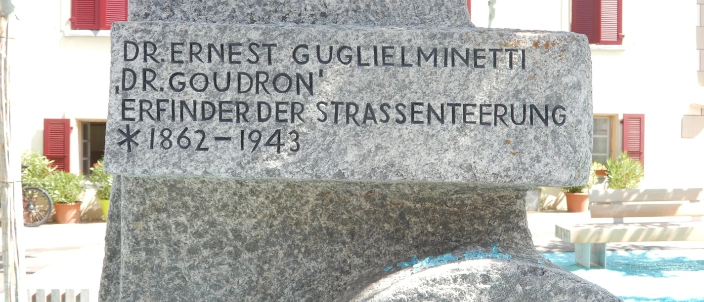 Goudron Denkmal Photo du monument Goudron