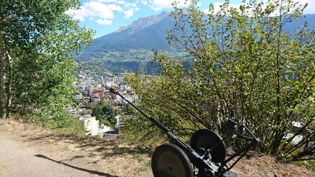 Vor dem Festungsmuseum Simplon