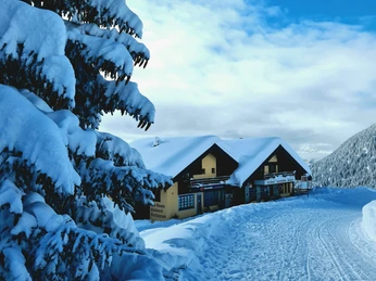 zurschmitten-riederalp-aussenansicht-winter
