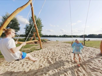 Spielplatz Grosser Weserbogen in Porta Westfalica Spielplatz Grosser Weserbogen in Porta Westfalica