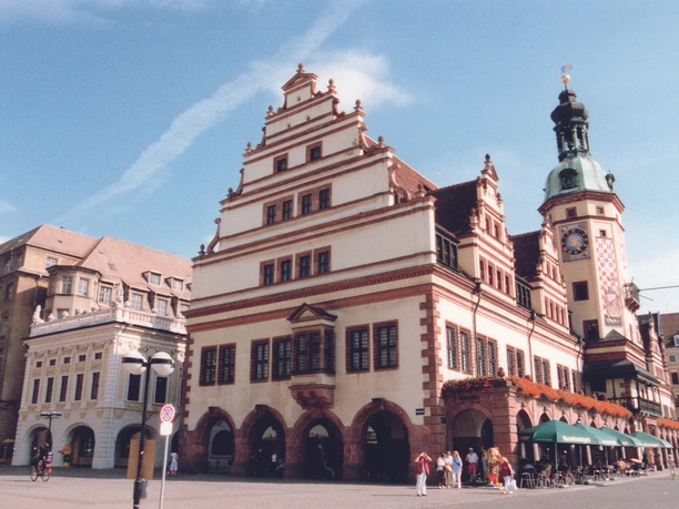 Alte Börse und Rathaus, Leipzig Alte Börse und Renaissance-Rathaus in Leipzigs historischem Stadtkern.