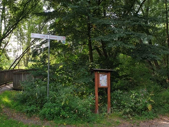 Radrundweg Salz und Burgen_Vitrine Startpunkt radrundweg-salz-und-burgen-vitrine-startpunktcycle-round-tour-salt-and-castles-vitrine-starting-pointcykelrute-salt-og-slotte-vitrine-startpunktfietsroute-zout-en-kastelen-vitrine-startpunt