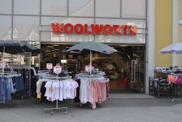 Woolworth Außenansicht