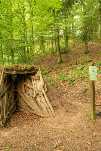 Köhlerhütte am Bach-Pfad im NaturwanderPark delux