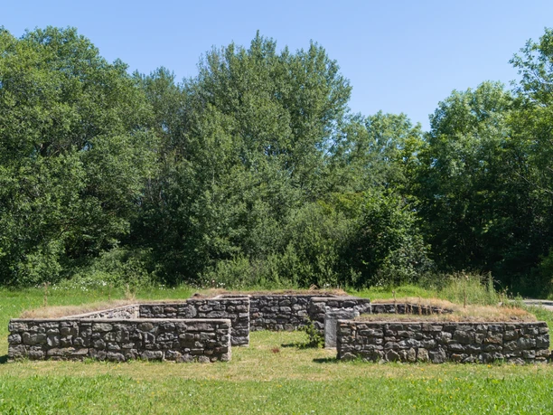 Eifelspur KrÀuterpfad - Römischer Tempel