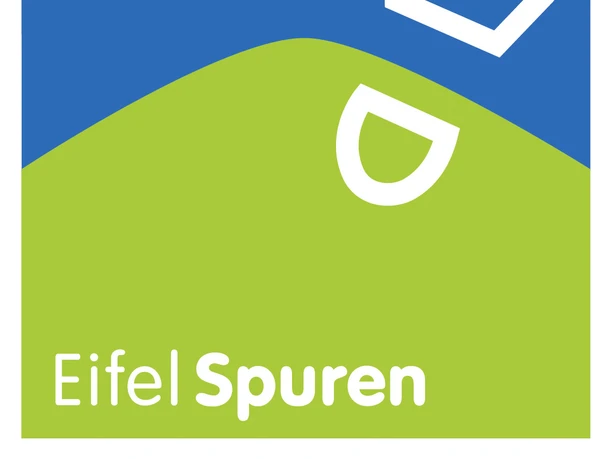 Wegmarkierung EifelSpur Wo die Ahr entspringt