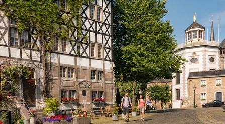 Der Marktplatz in Kornelimünster am Eifelsteig