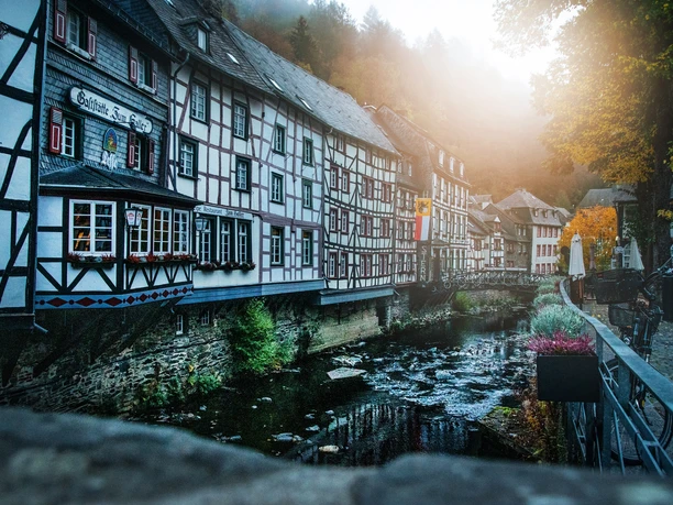 Fachwerkhäuser in Monschau an der Klosterroute