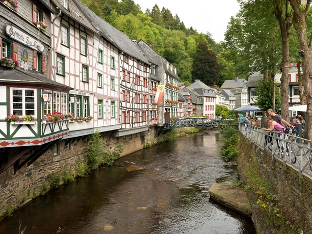 RurUfer-Radweg: Altstadt Monschau