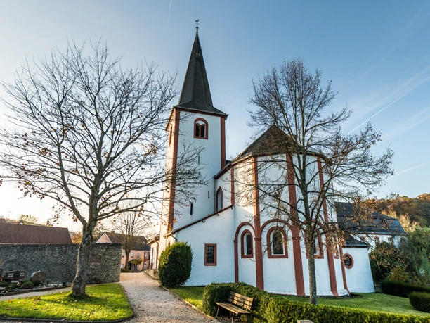 Kloster Niederehe am Kalkeifel-Radweg