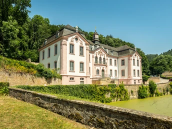 Schloss Weilerbach am Sauer-Radweg