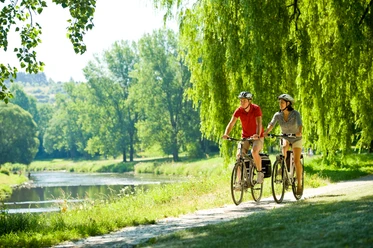 Radtour auf dem Sauer-Radweg in der Eifel
