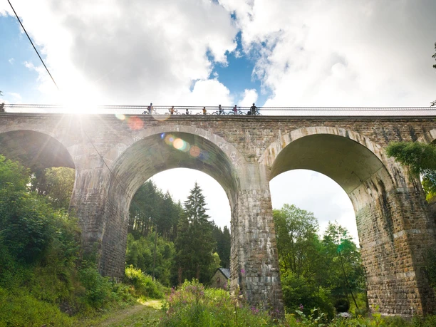 Ein Höhepunkt der Radroute: Das Reichensteiner Viadukt der Vennbahn