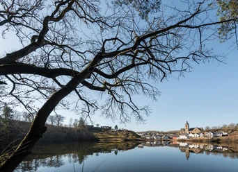 Ulmener Maar an der Vulkan-Rad-Route Eifel