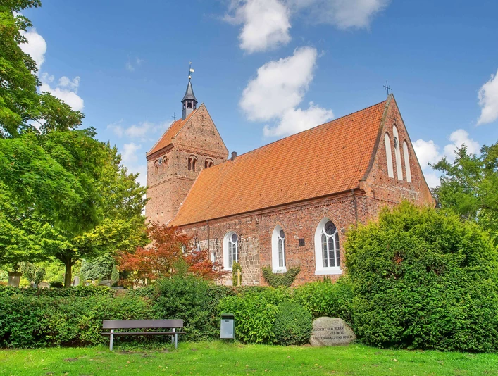 st-johannes-kirche-bad-zwischenahn.jpg
